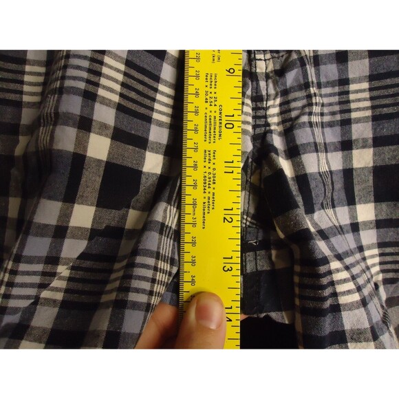 Sonoma Multicolored Blue Plaid Chino With Pockets 10” Inseam Shorts Men’s 36 - Picture 5 of 7